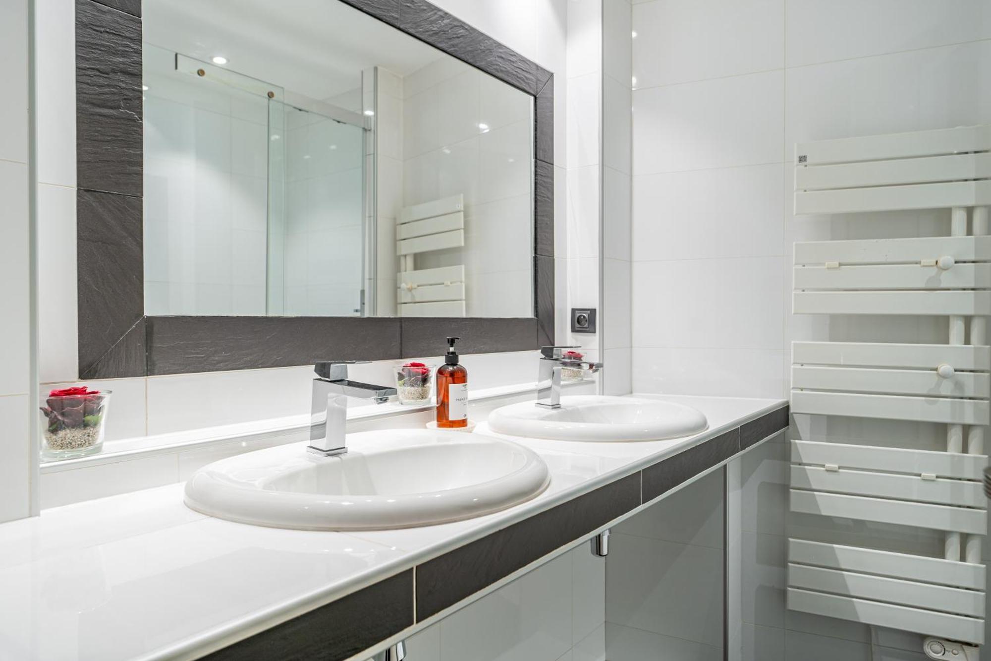 Superbe Appartement De 2 Chambres Au Coeur Du Quartier Gambetta Bordeaux Zewnętrze zdjęcie